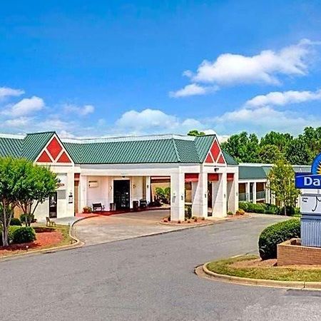 Days Inn Lake Norman Cornelius Ngoại thất bức ảnh